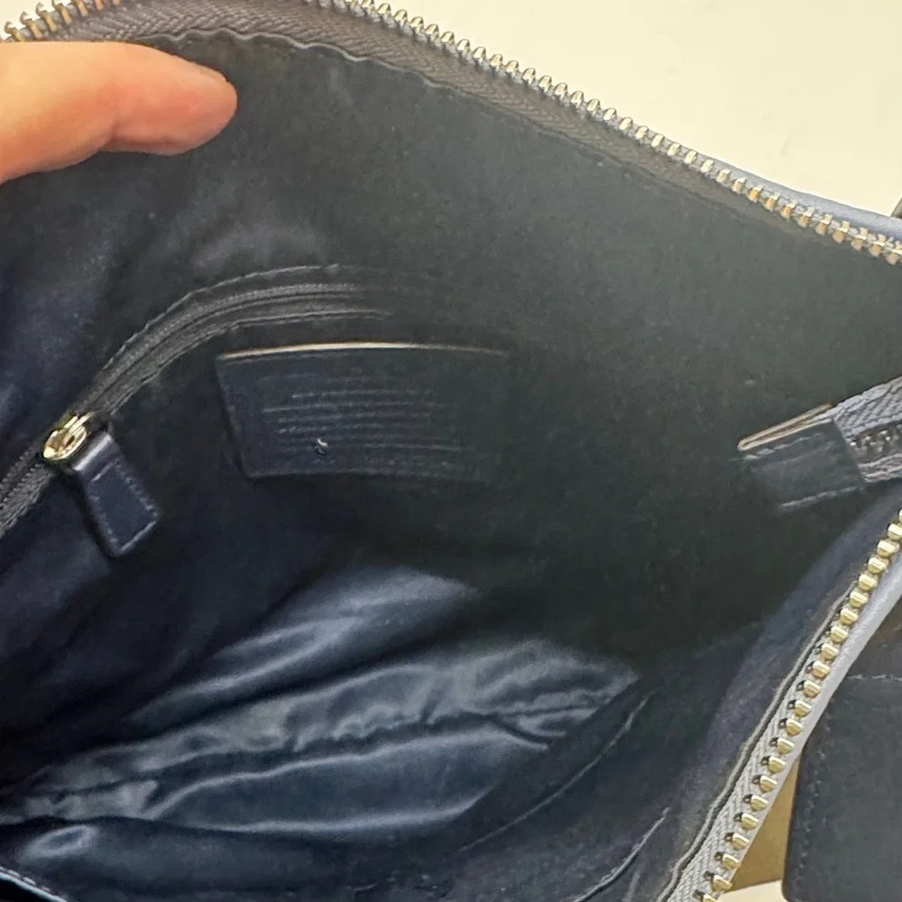 Coach Off White and Navy Crossbody Bag As is Condition CP9340
